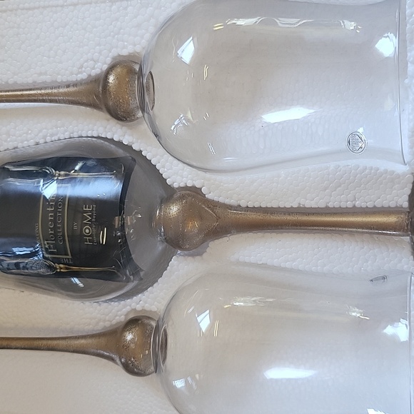 Florentine Collection Set of 3 Tulip Hurricane Candle Holders Frosted Brass - Picture 9 of 10